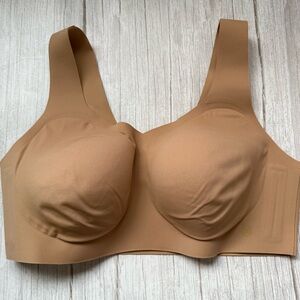 SoftForm Bra
Honeylove XL 38D/DD